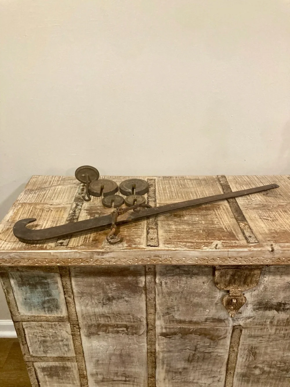 Antique Chatillon 100 lb Steelyard Scale w/ Weights – Rustic Industrial Decor